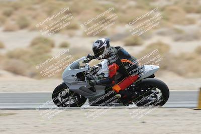 media/May-05-2025-Moto Forza (Mon) [[3c1838c5e5]]/2-B Group/Session 3 (Panning Test Turn 14 Inside)/
